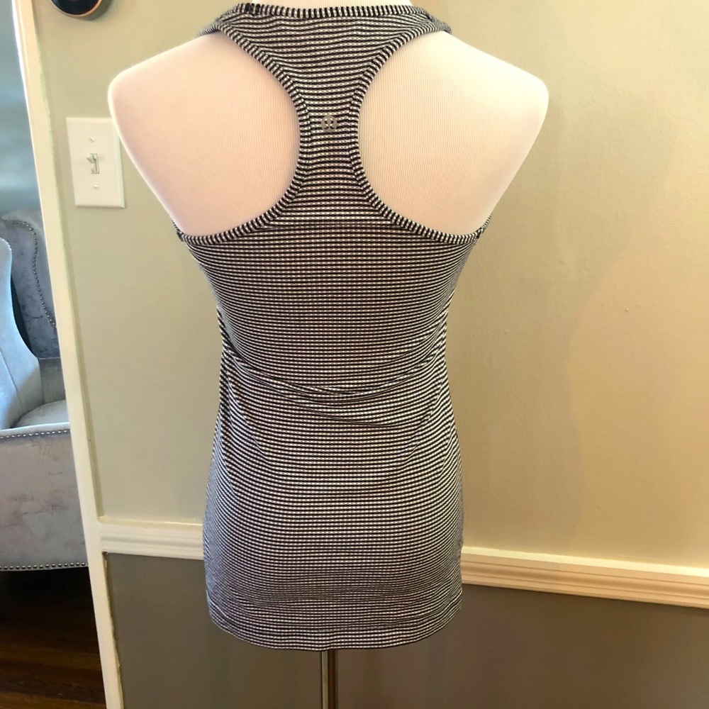 Lululemon Racer Back Basic Tank Gingham Print Siz… - image 1